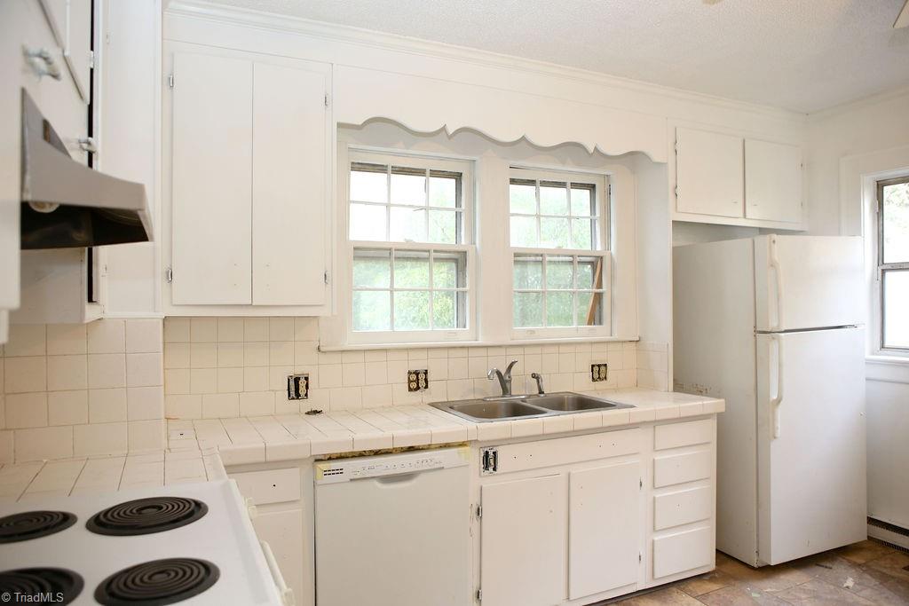 1806 Walker Avenue # A Property Photo 39