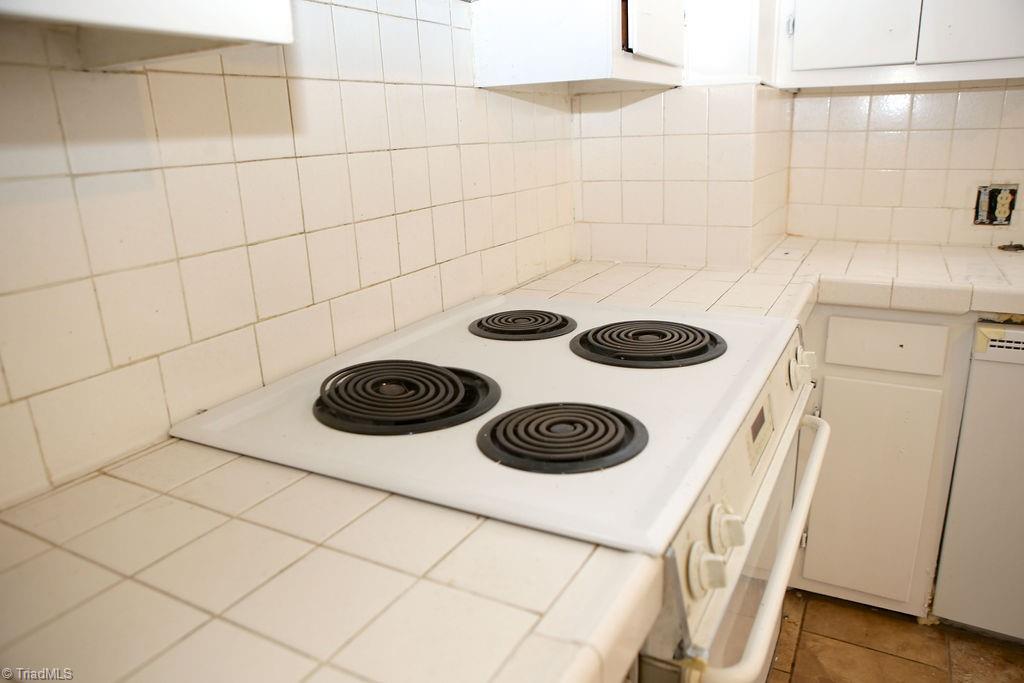 1806 Walker Avenue # A Property Photo 40