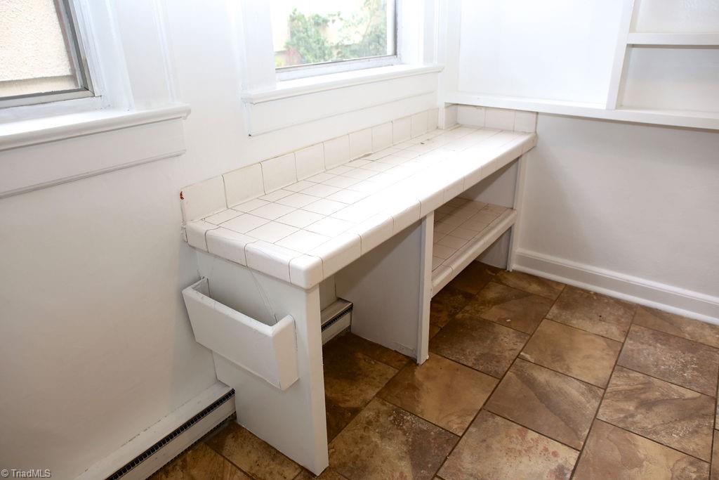 1806 Walker Avenue # A Property Photo 42