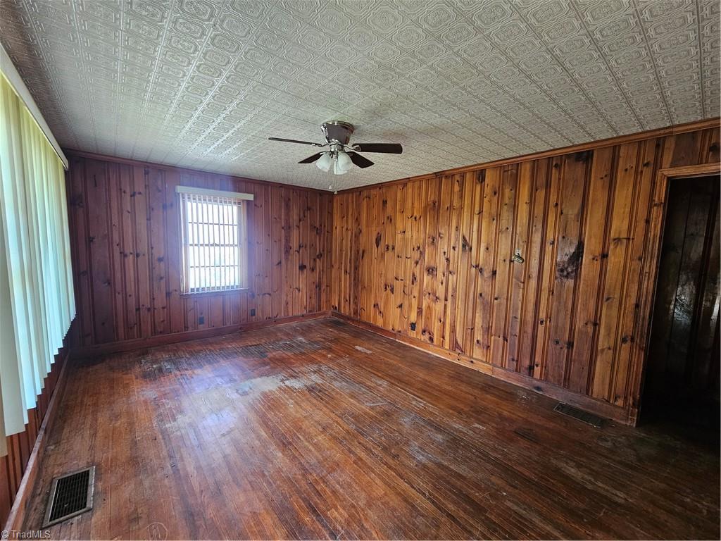 31 25th Street Property Photo 10