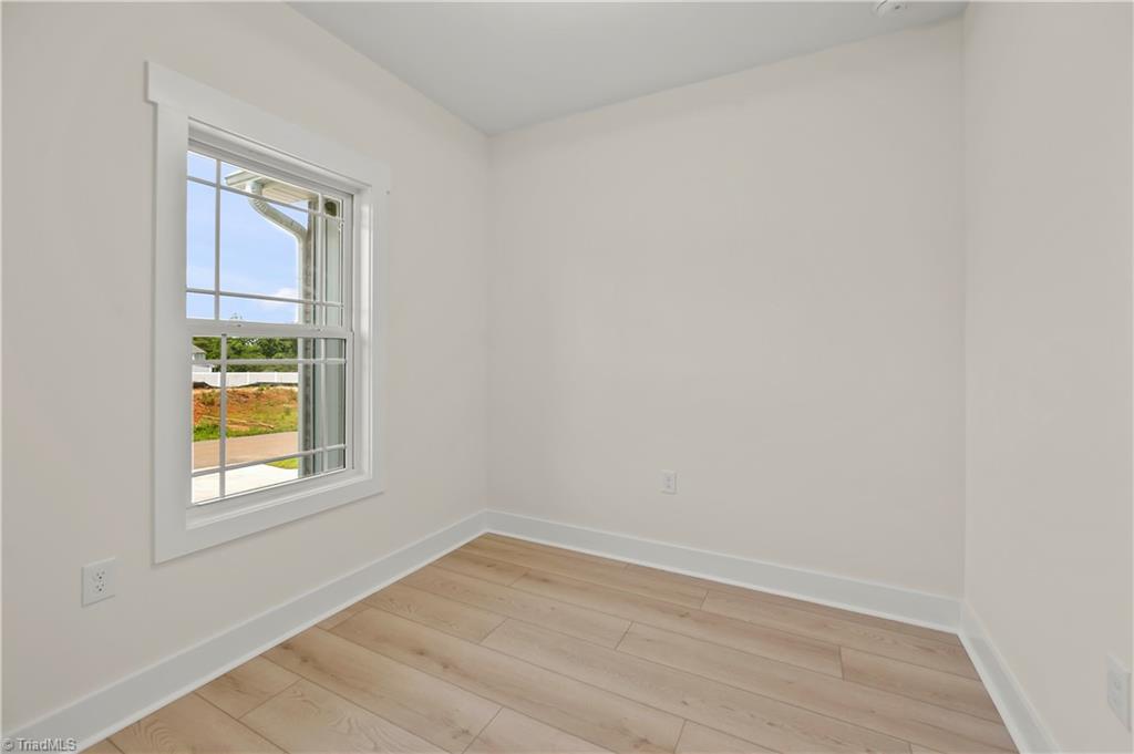 1133 Timber Hill Drive Property Photo 6