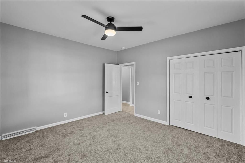 2301 Maple Street Property Photo 8