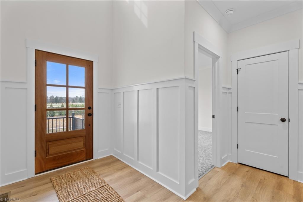 153 Summerlyn Drive Property Photo 3