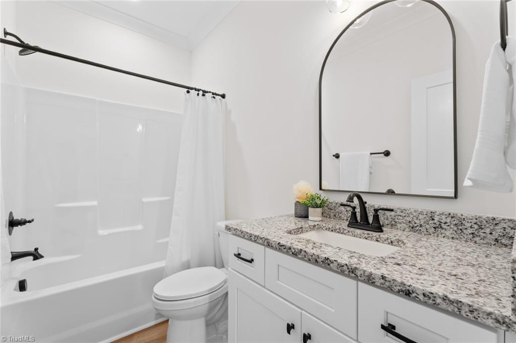 153 Summerlyn Drive Property Photo 13