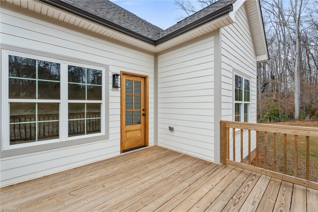 153 Summerlyn Drive Property Photo 27
