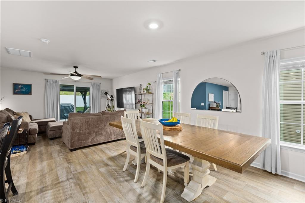 5284 Ironwood Drive Property Photo 4