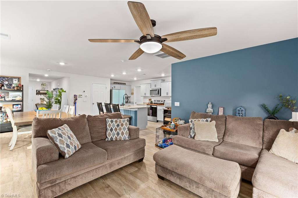 5284 Ironwood Drive Property Photo 10