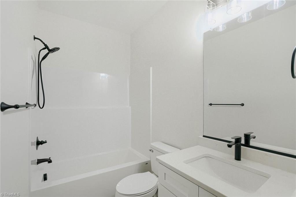 1335 Elrado Street Property Photo 29