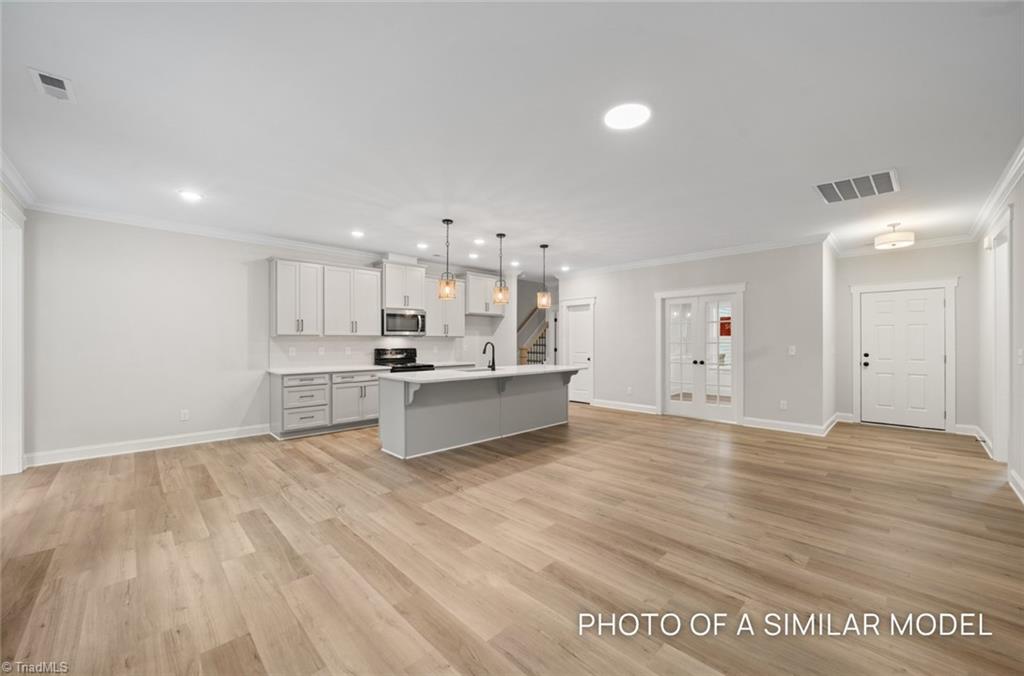 109 Vine Maple Court Property Photo 3