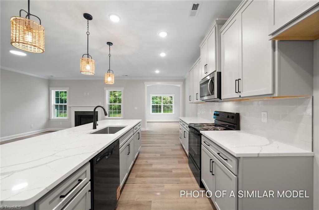 109 Vine Maple Court Property Photo 7