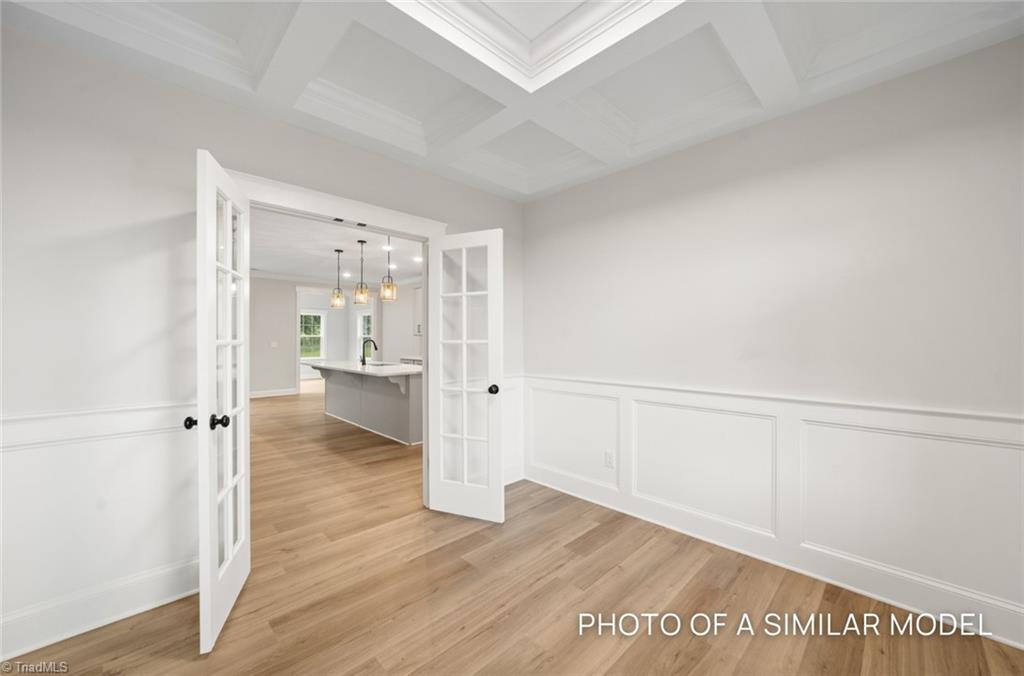 109 Vine Maple Court Property Photo 8