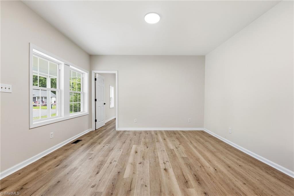 1202 Ridge Avenue Property Photo 4