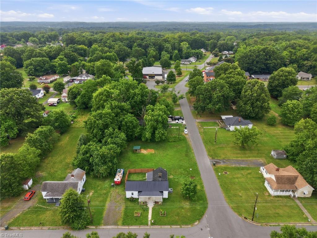 1202 Ridge Avenue Property Photo 24