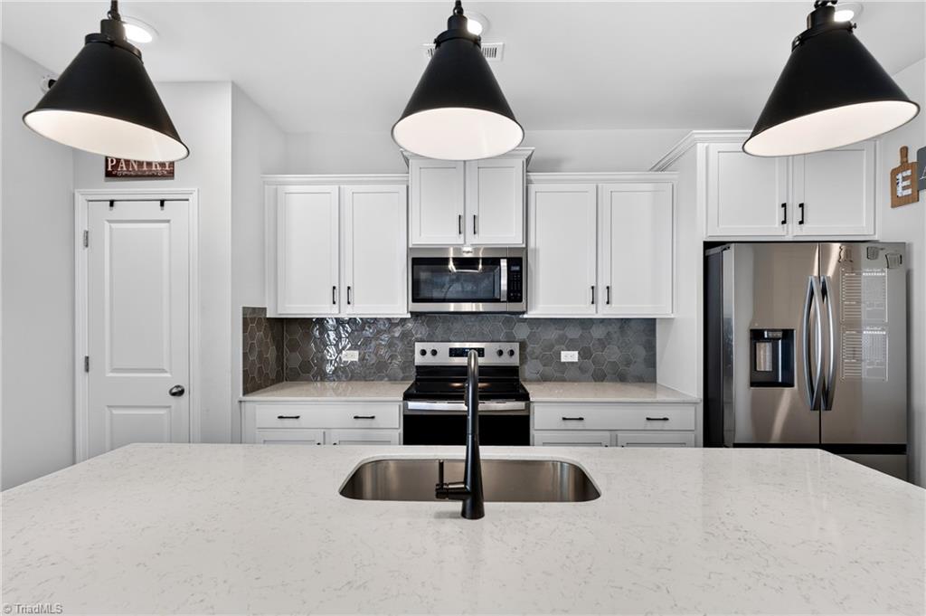 5351 Becks Church Road Property Photo 3