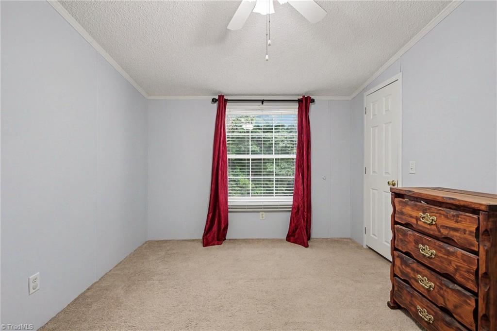 2298 Ray Loop Road Property Photo 14