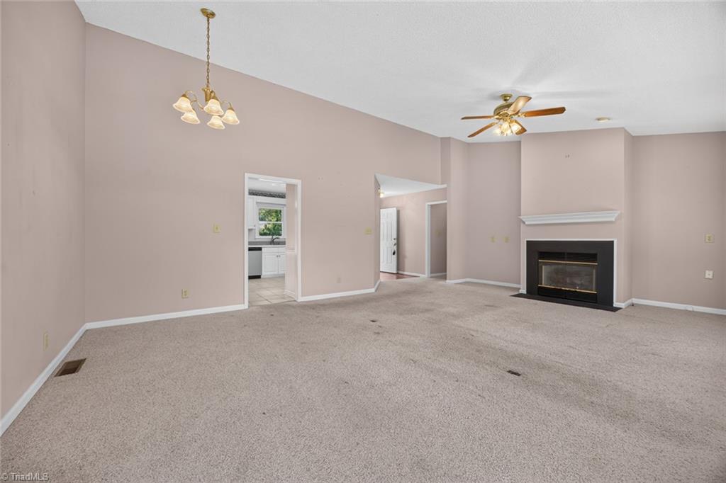 5493 Rolling Meadows Road Property Photo 8