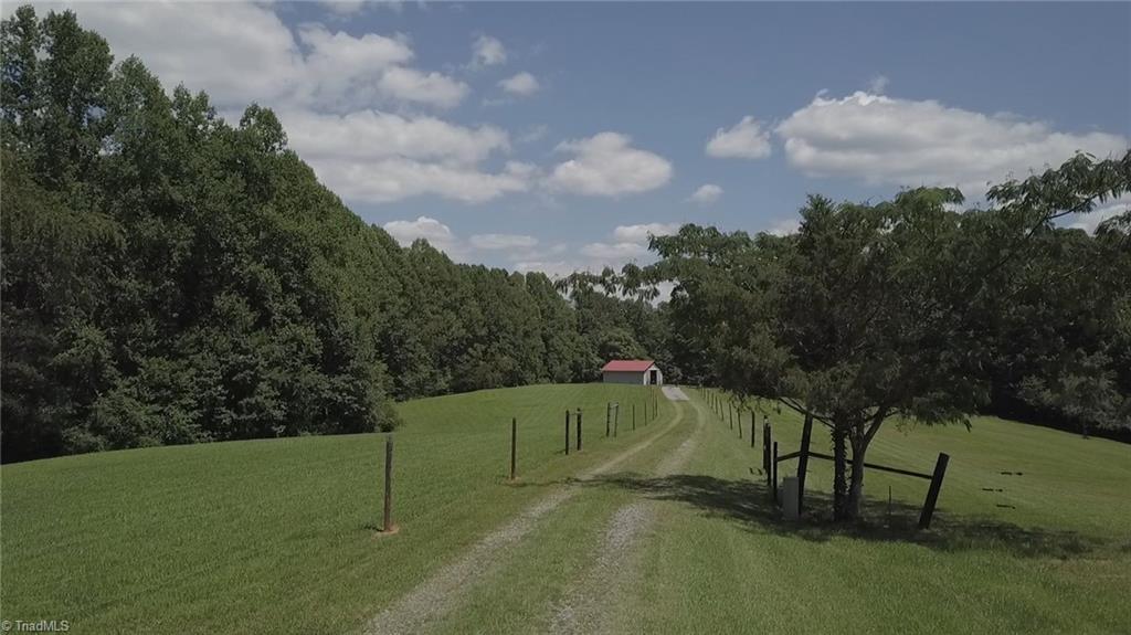 307 Valleygreen Trail Property Photo 27