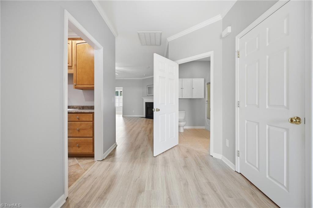 375 Northbridge Drive Property Photo 8
