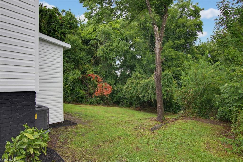 527 Denny Street Property Photo 20