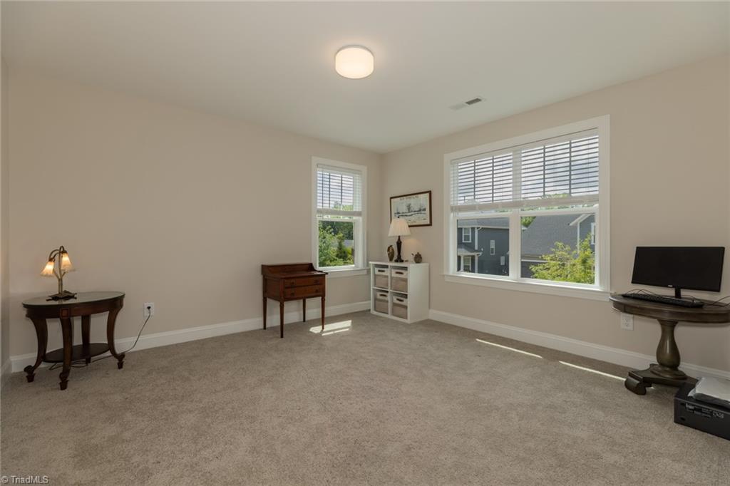 1728 Eastover Drive Property Photo 33