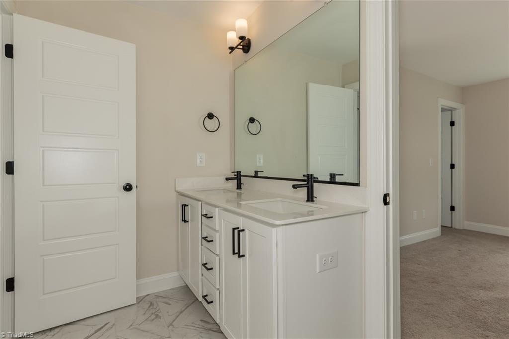 1728 Eastover Drive Property Photo 34