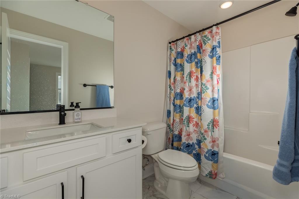 1728 Eastover Drive Property Photo 35