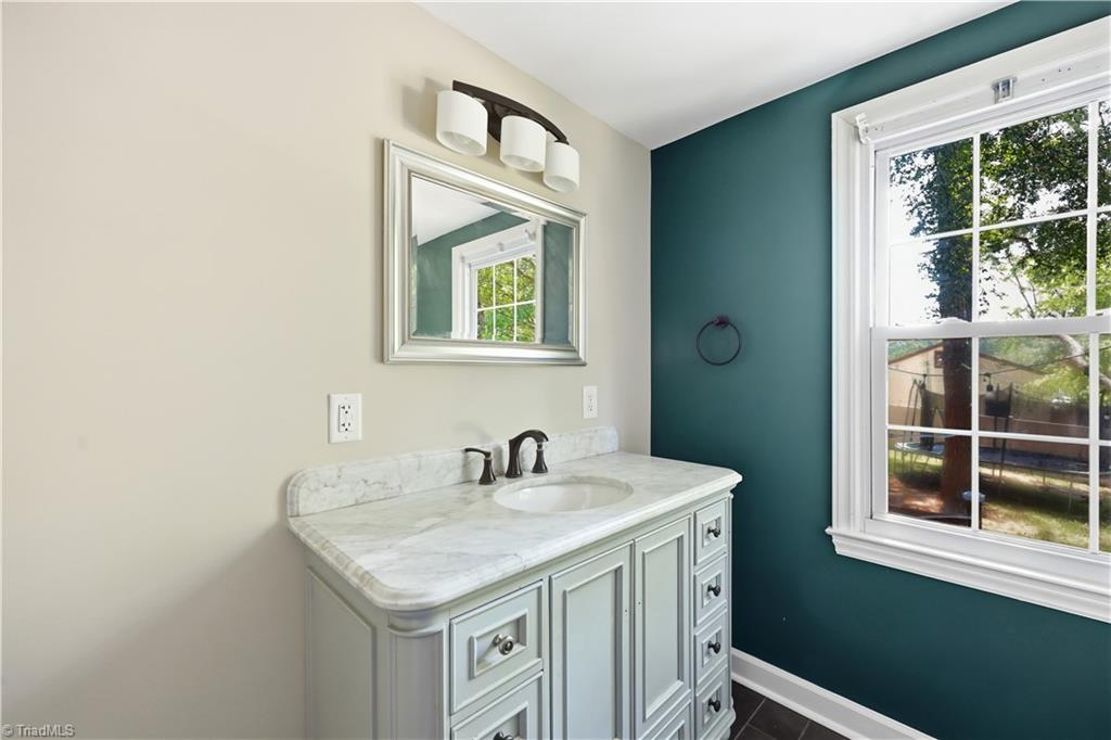 204 Springwood Drive Property Photo 18
