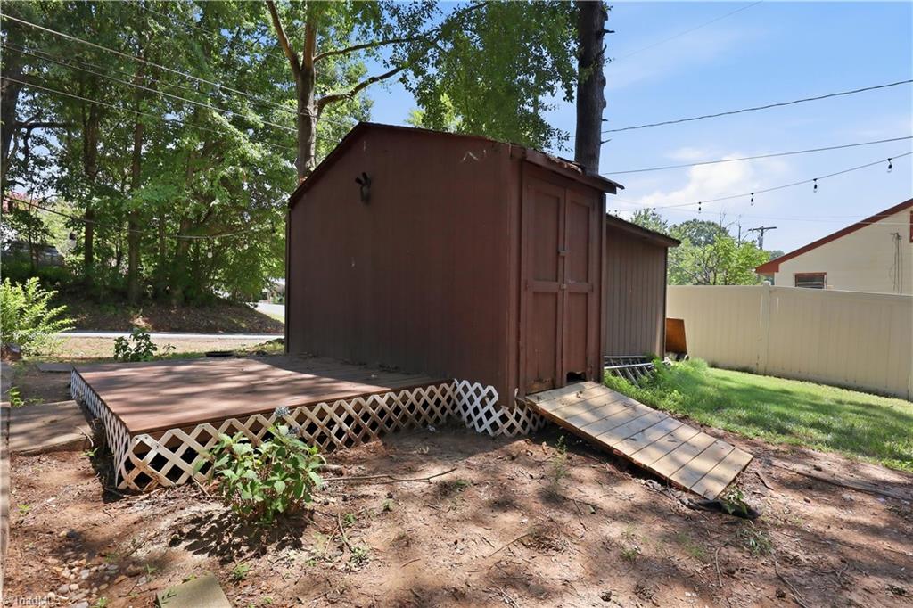 204 Springwood Drive Property Photo 30