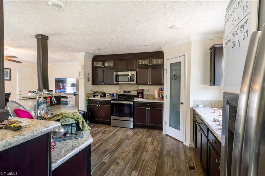 1056 Carson James Drive Property Photo 7