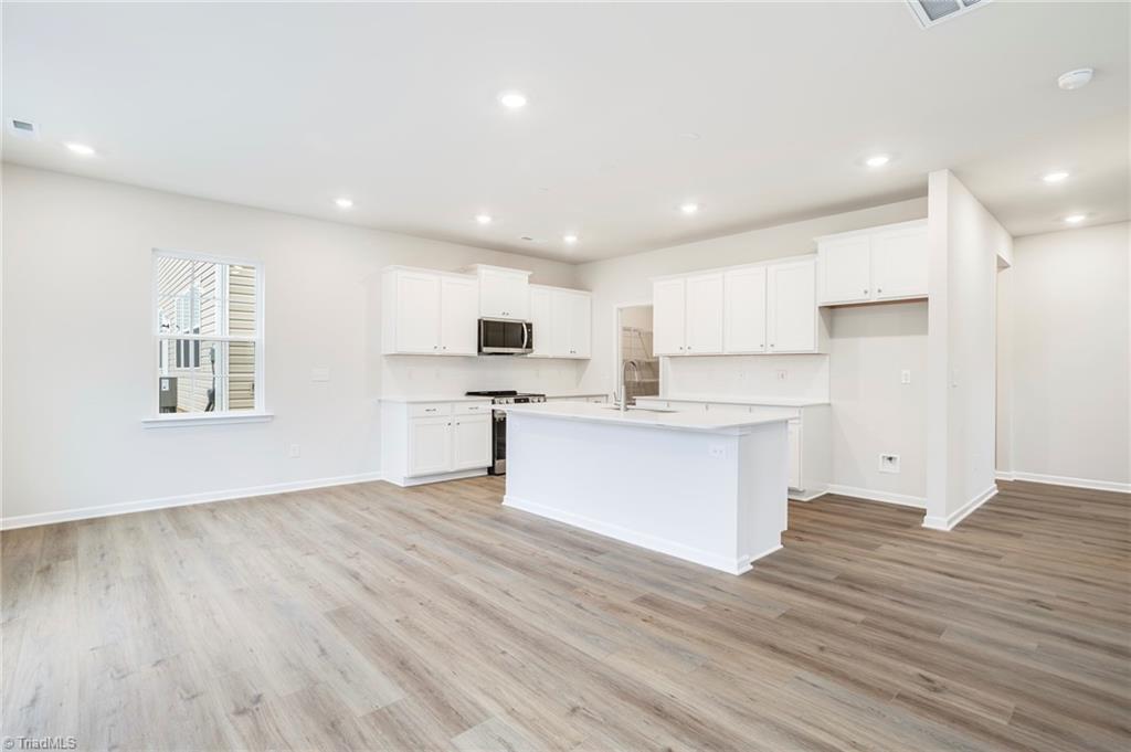 5406 Hydrangea Street Property Photo 6