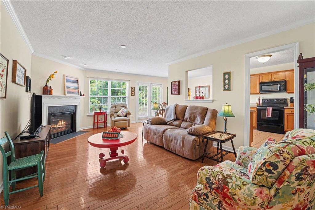 2694 Dandelion Drive Property Photo 4