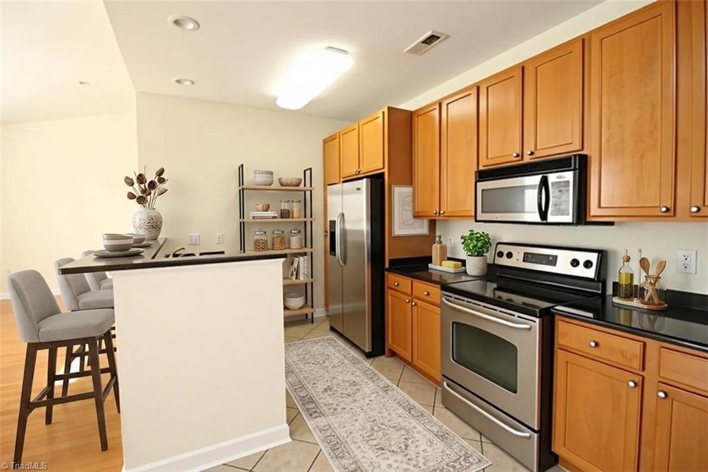100 Sunset Circle Property Photo 2