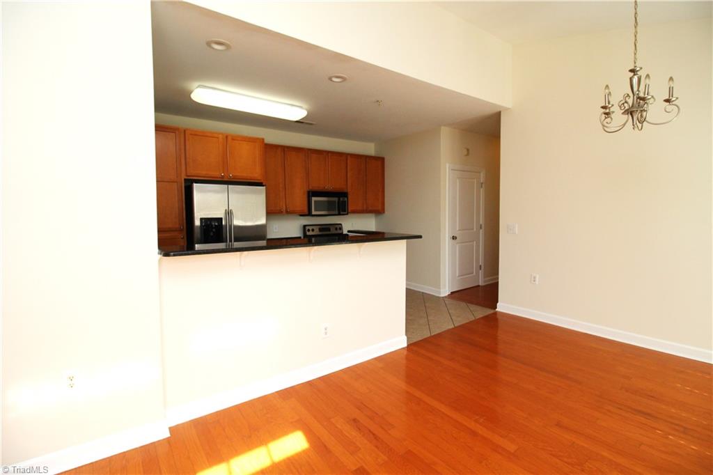 100 Sunset Circle Property Photo 6