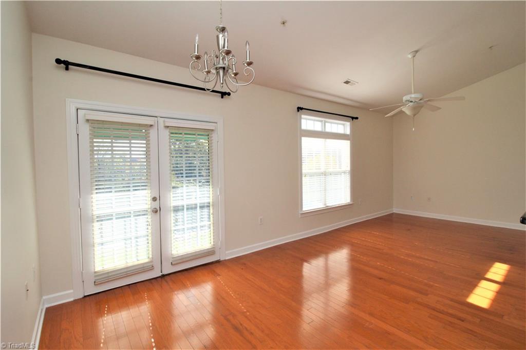 100 Sunset Circle Property Photo 13