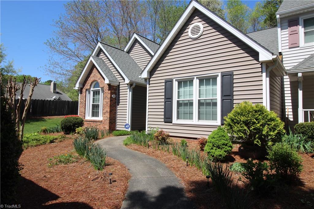 33 Cedar Knoll Drive Property Photo 1
