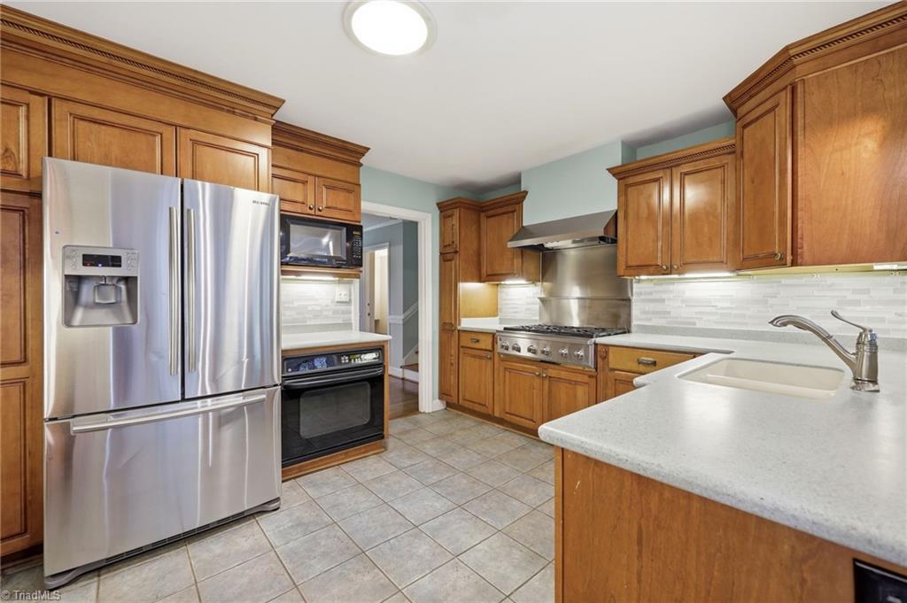 3340 York Road Property Photo 10