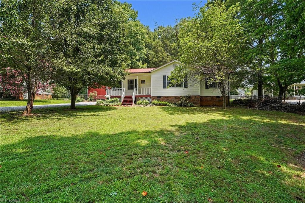 4096 Hoover Hill Road Property Photo 4