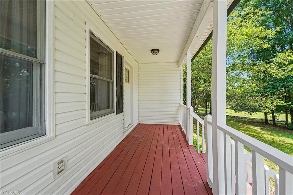 4096 Hoover Hill Road Property Photo 6
