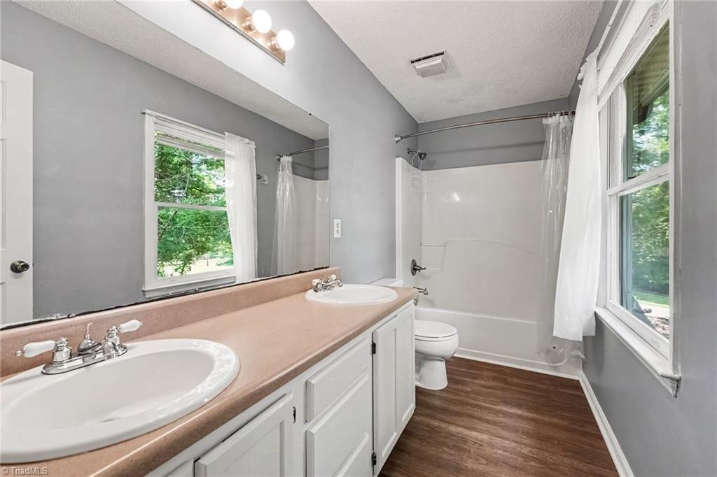 4096 Hoover Hill Road Property Photo 18
