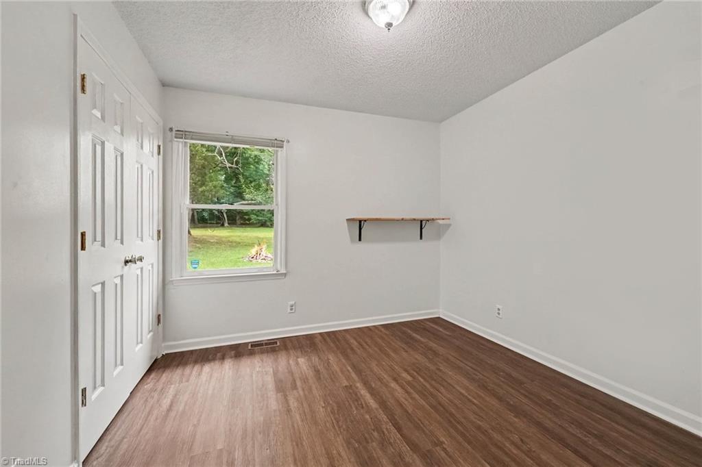 4096 Hoover Hill Road Property Photo 21