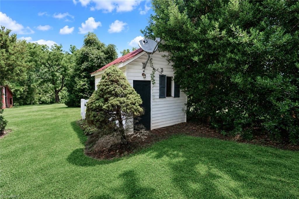 331 Beaver Farm Road Property Photo 33