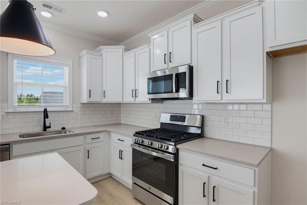 1403 Prospect Hill Street Property Photo 17