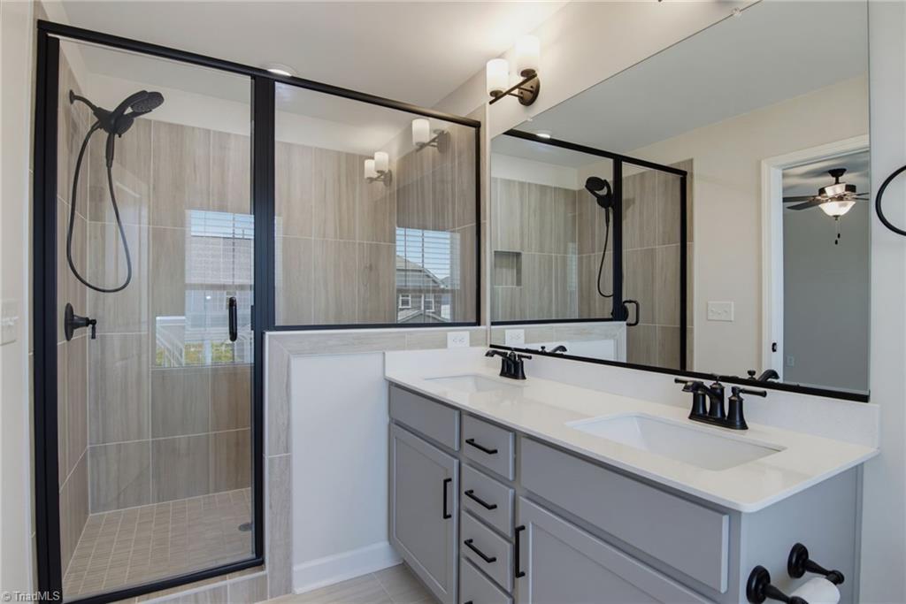 1403 Prospect Hill Street Property Photo 23
