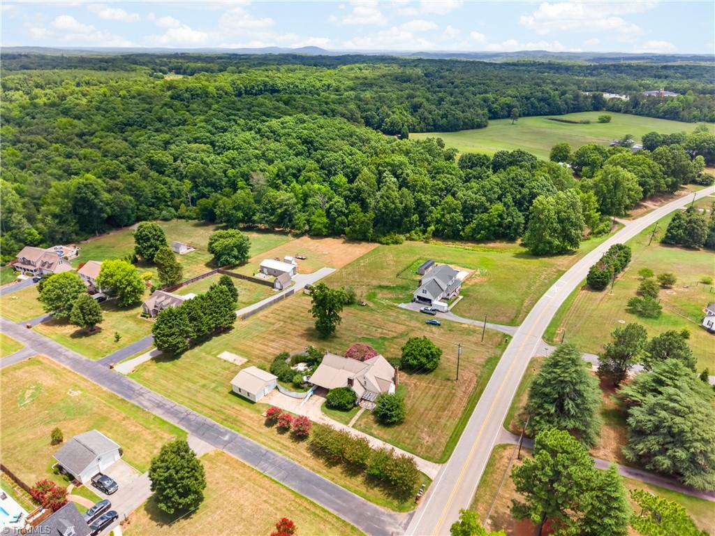2441 Cunningham Road Property Photo 1