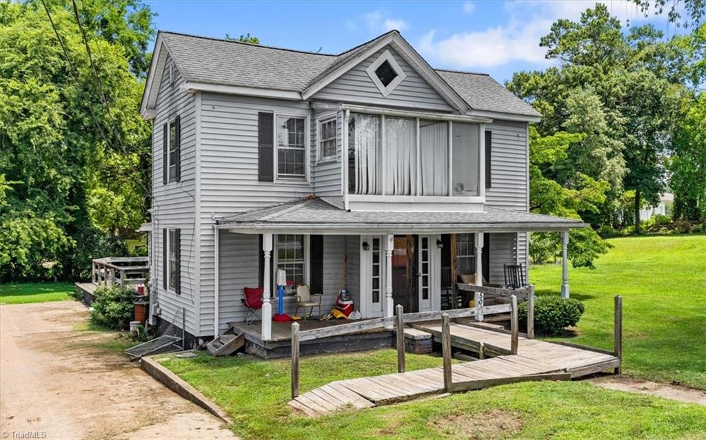 506 Moir Street Property Photo 2