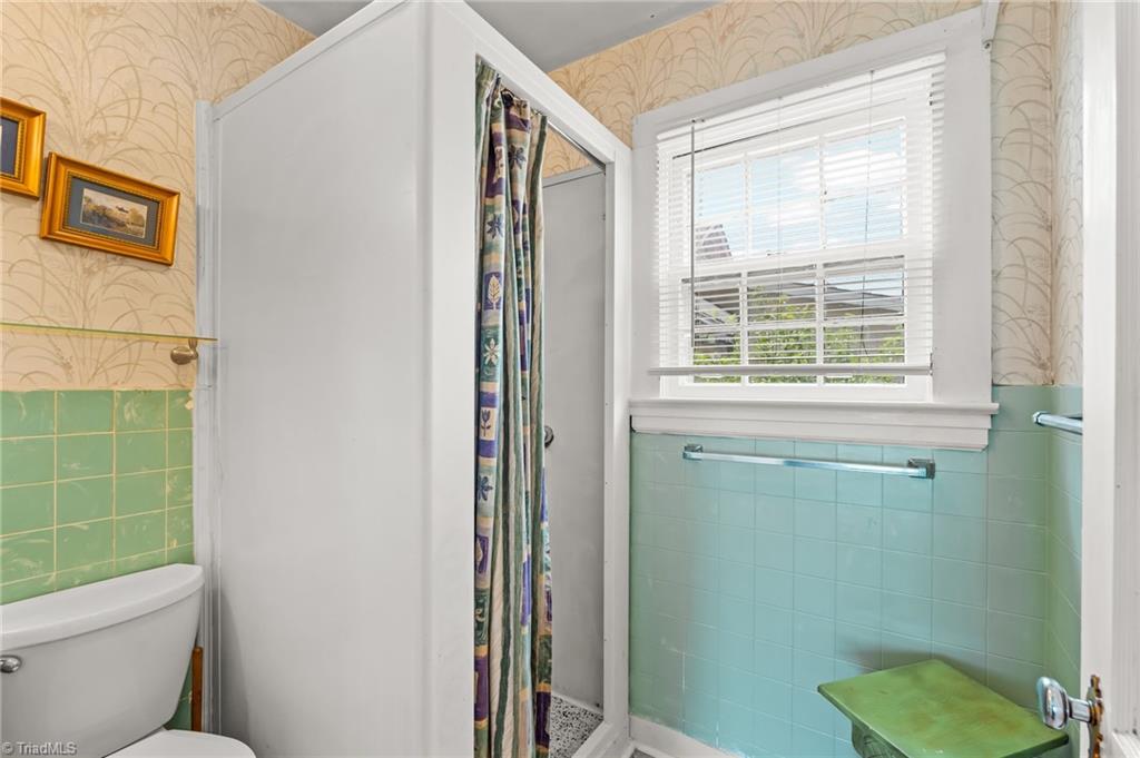 813 Carrick Street Property Photo 23