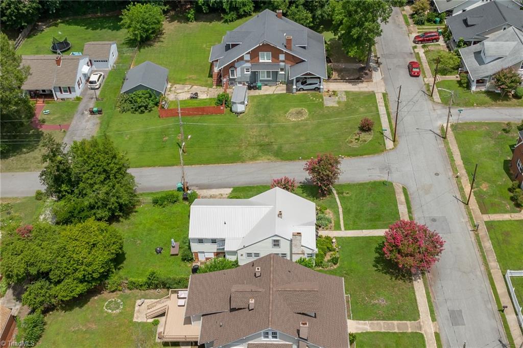 813 Carrick Street Property Photo 41