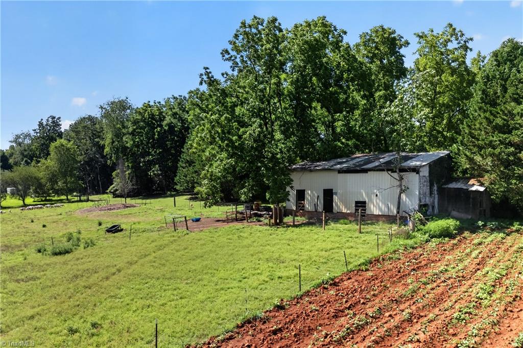 138 Eagle Valley Trail Property Photo 5