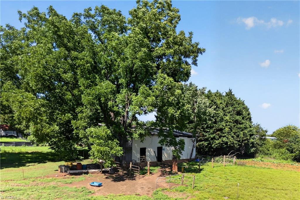 138 Eagle Valley Trail Property Photo 6