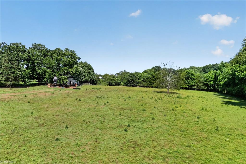 138 Eagle Valley Trail Property Photo 9
